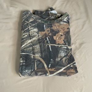 Large long sleeve unisex camo shirt